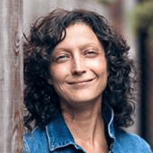 Photo de Valérie Larouche, administratrice